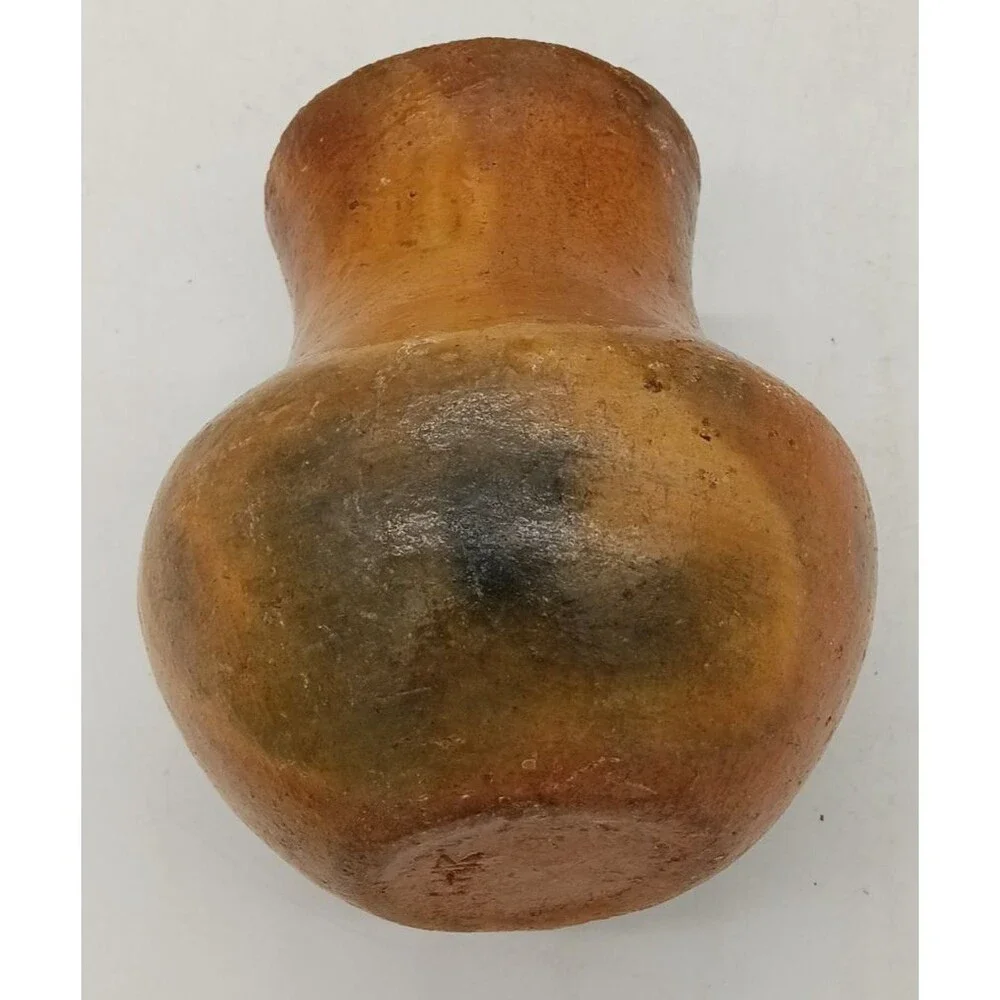 Vintage Lorena Bartlett Navajo/Dine Pine Pitch Pottery Folk Art Corn Vase 3.375